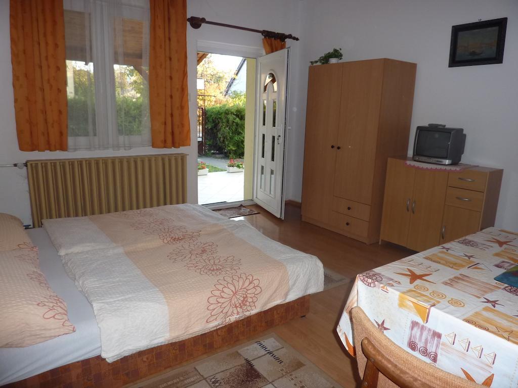 Bridgehaus Apartment บาลาตอนฟือเรด ห้อง รูปภาพ